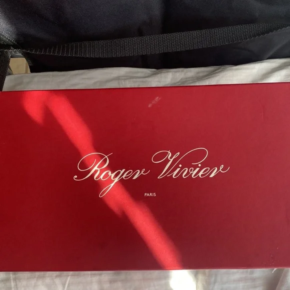Roger Vivier women shoes